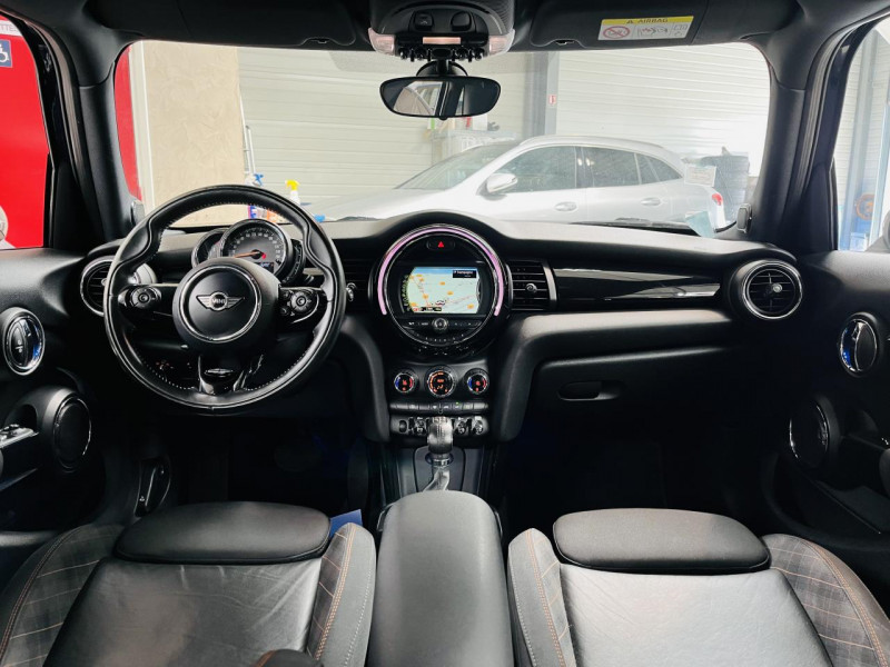 Photo 3 de l'offre de MINI MINI 5 PORTES Cooper S 192 ch BVA6 Edition Seven à 17990€ chez Occasions Champenoises