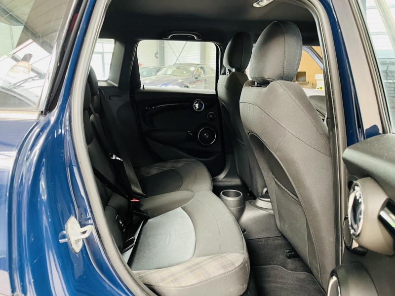 Photo 12 de l'offre de MINI MINI 5 PORTES Cooper S 192 ch BVA6 Edition Seven à 17990€ chez Occasions Champenoises