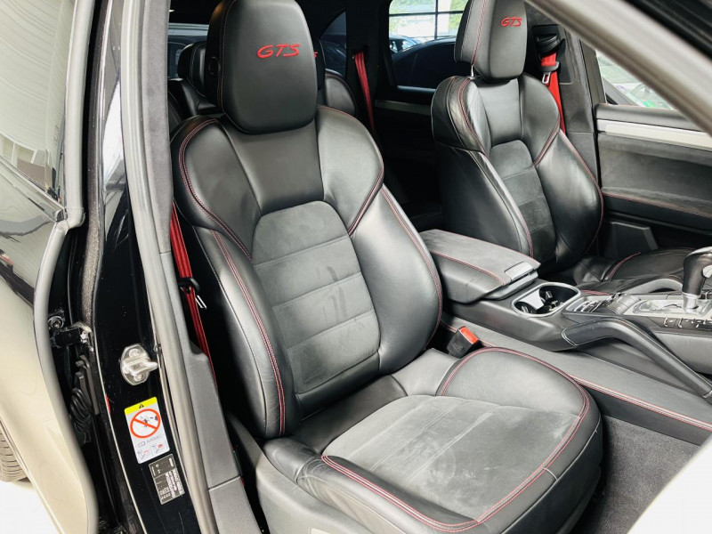 Photo 18 de l'offre de PORSCHE CAYENNE 4.8i V8 420 Tiptronic S GTS à 34490€ chez Occasions Champenoises