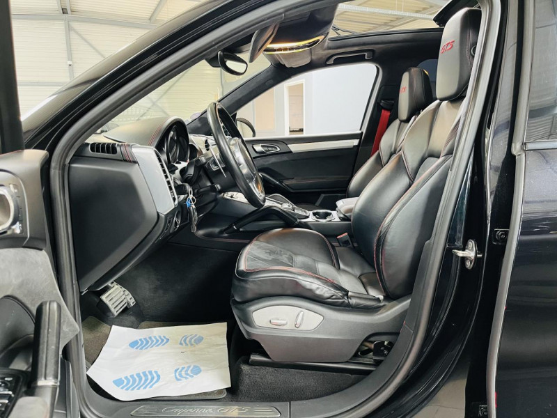 Photo 11 de l'offre de PORSCHE CAYENNE 4.8i V8 420 Tiptronic S GTS à 34490€ chez Occasions Champenoises