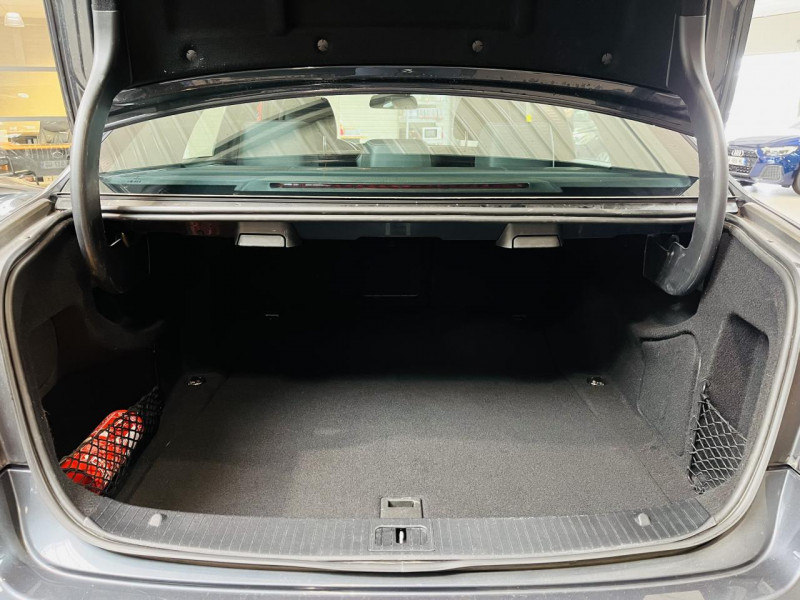 Photo 11 de l'offre de MERCEDES-BENZ CLASSE E 200 CDI Executive 7G-Tronic à 18990€ chez Occasions Champenoises