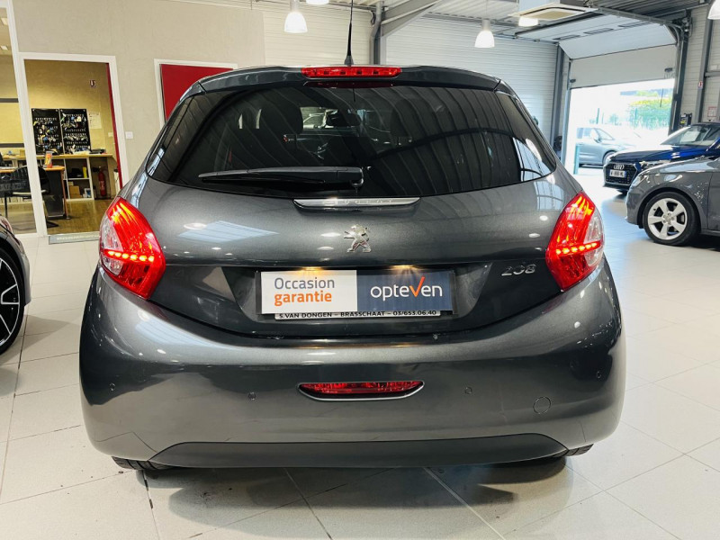 Photo 15 de l'offre de PEUGEOT 208  1.6 VTi 120ch Allure BVA à 9490€ chez Occasions Champenoises