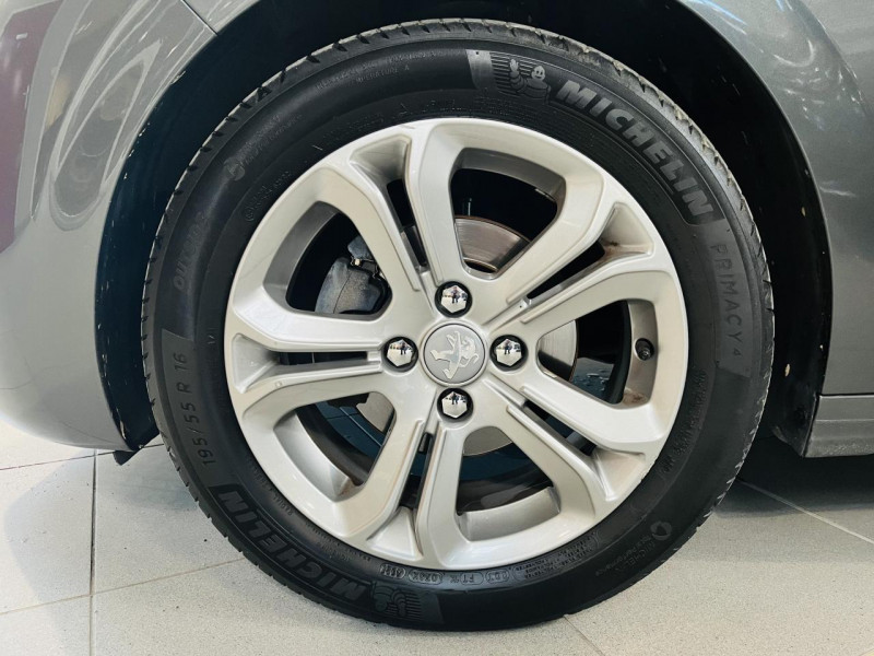 Photo 17 de l'offre de PEUGEOT 208  1.6 VTi 120ch Allure BVA à 9490€ chez Occasions Champenoises