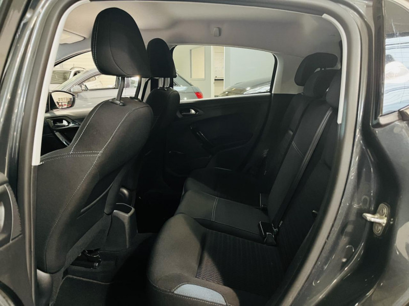 Photo 9 de l'offre de PEUGEOT 208  1.6 VTi 120ch Allure BVA à 9490€ chez Occasions Champenoises