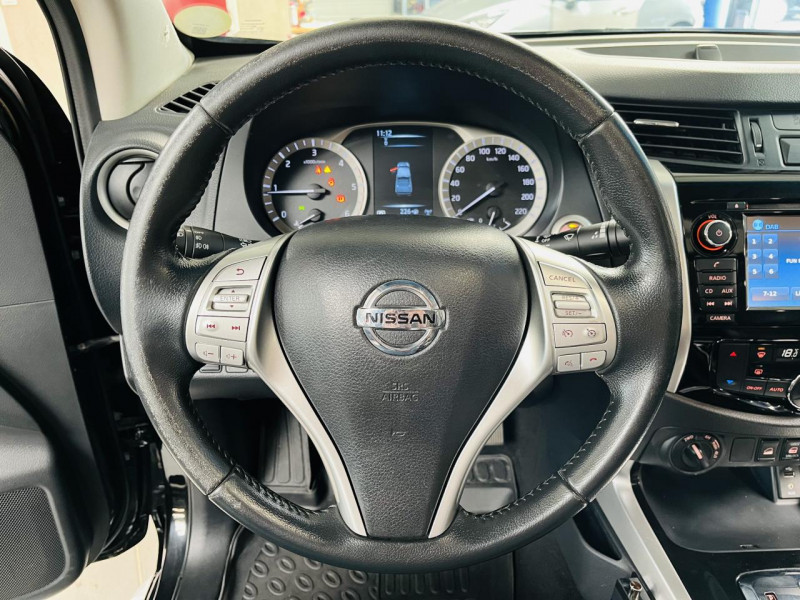Photo 8 de l'offre de NISSAN NP300 NAVARA  2.3 DCI 190 DOUBLE CAB BVA7 TEKNA à 25990€ chez Occasions Champenoises