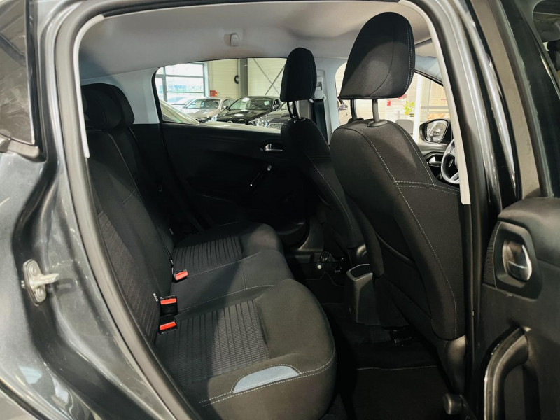 Photo 11 de l'offre de PEUGEOT 208  1.6 VTi 120ch Allure BVA à 9490€ chez Occasions Champenoises