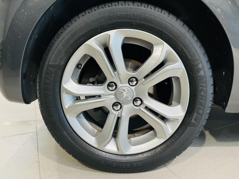 Photo 19 de l'offre de PEUGEOT 208  1.6 VTi 120ch Allure BVA à 9490€ chez Occasions Champenoises
