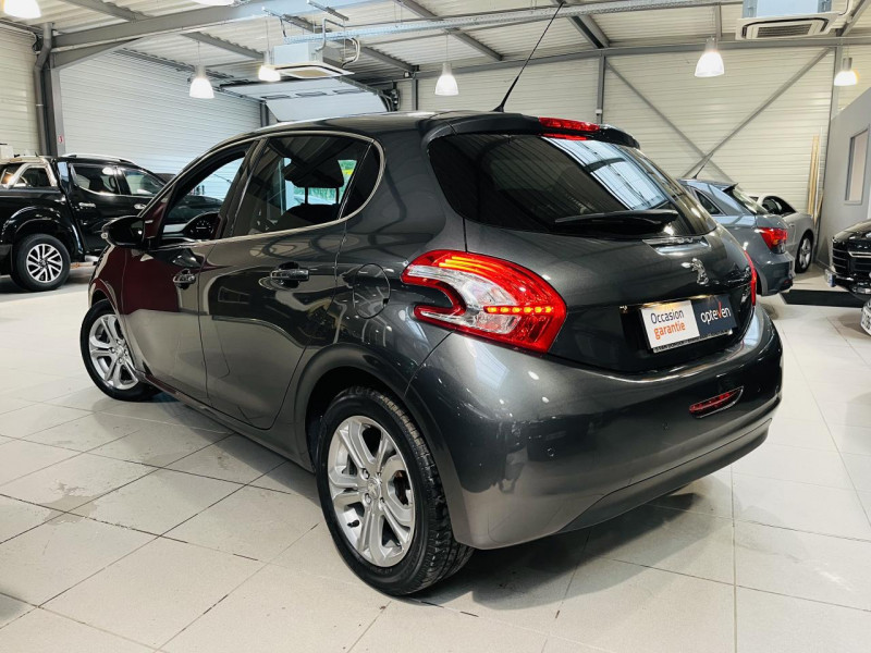 Photo 14 de l'offre de PEUGEOT 208  1.6 VTi 120ch Allure BVA à 9490€ chez Occasions Champenoises