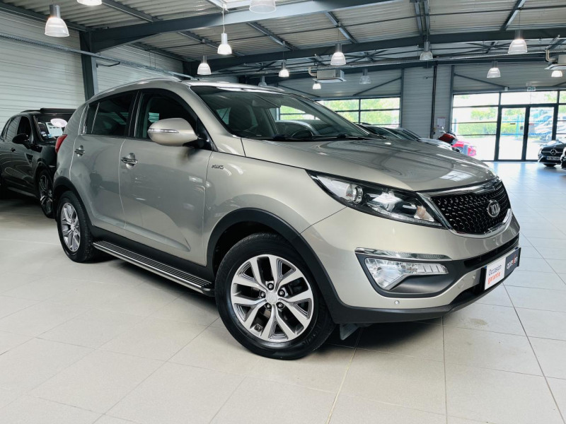 Kia SPORTAGE 2.0 CRDi 136 4x4 Premium DIESEL Gris métallisé Occasion à vendre