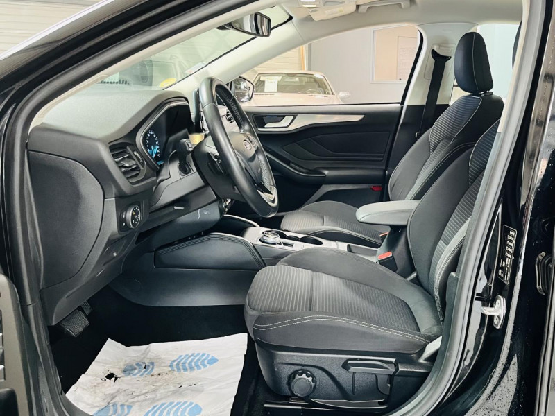 Photo 8 de l'offre de FORD FOCUS  1.5 EcoBlue 120 Titanium BVA à 11990€ chez Occasions Champenoises