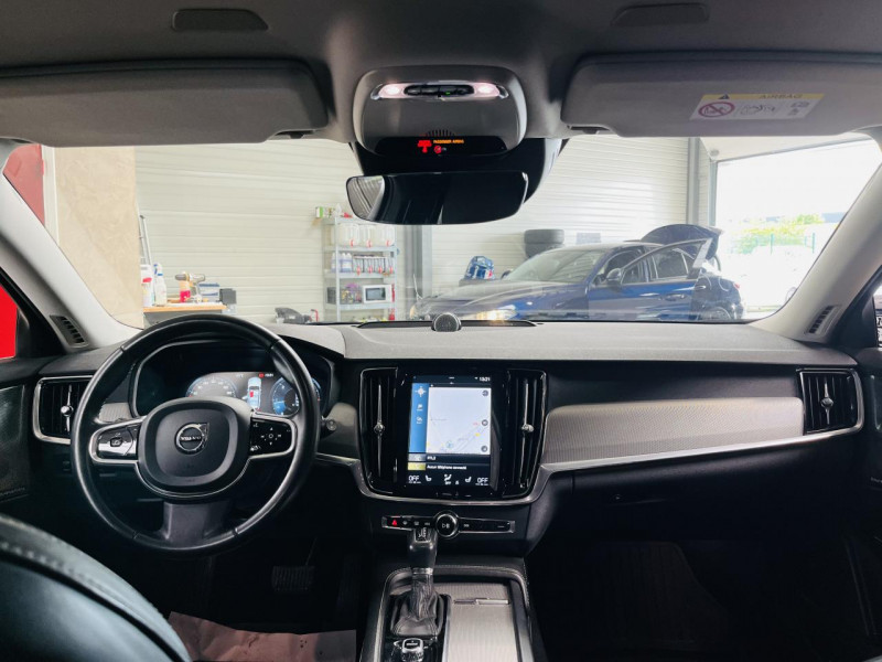 Photo 3 de l'offre de VOLVO V90  D4 190 ch Geartronic 8 Inscription à 26490€ chez Occasions Champenoises