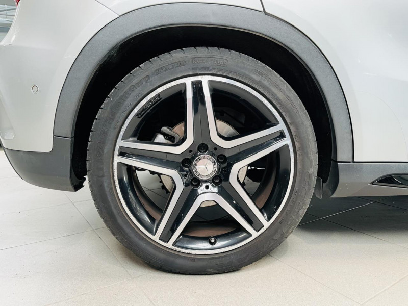 Photo 20 de l'offre de MERCEDES-BENZ CLASSE GLA 200 d Fascination 7-G DCT A à 19490€ chez Occasions Champenoises