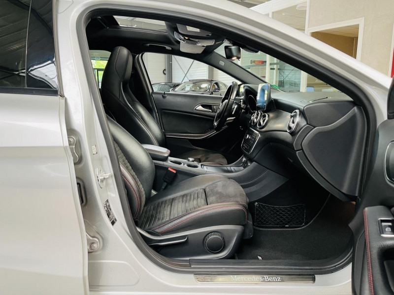 Photo 13 de l'offre de MERCEDES-BENZ CLASSE GLA 200 d Fascination 7-G DCT A à 19490€ chez Occasions Champenoises