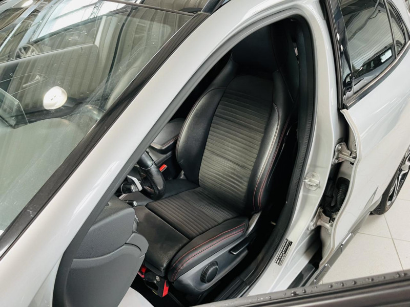 Photo 8 de l'offre de MERCEDES-BENZ CLASSE GLA 200 d Fascination 7-G DCT A à 19490€ chez Occasions Champenoises