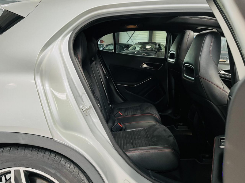 Photo 12 de l'offre de MERCEDES-BENZ CLASSE GLA 200 d Fascination 7-G DCT A à 19490€ chez Occasions Champenoises