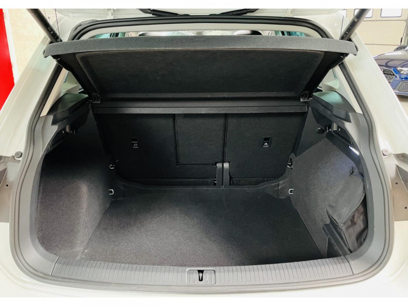 Photo 14 de l'offre de VOLKSWAGEN TIGUAN 1.5 TSI 150ch DSG7 Elegance Exclusive à 32990€ chez Occasions Champenoises