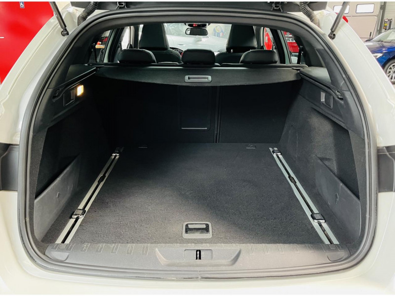 Photo 13 de l'offre de PEUGEOT 308 SW  1.6 THP 205ch S&S BVM6 GT à 14990€ chez Occasions Champenoises