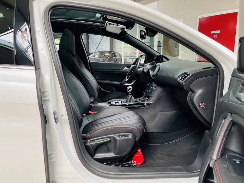 Photo 15 de l'offre de PEUGEOT 308 SW  1.6 THP 205ch S&S BVM6 GT à 14990€ chez Occasions Champenoises