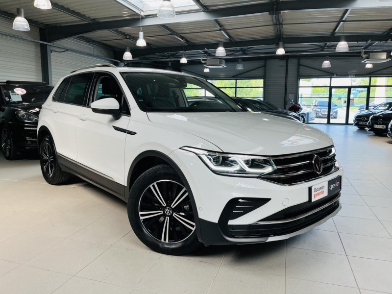 Volkswagen TIGUAN 1.5 TSI 150ch DSG7 Elegance Exclusive ESSENCE Pure White Occasion à vendre