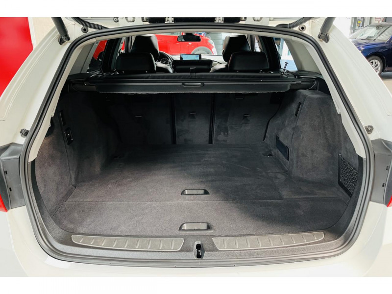 Photo 10 de l'offre de BMW SERIE 3 TOURING  325d 218 ch F31 Luxury BVA Pack Sport à 16990€ chez Occasions Champenoises