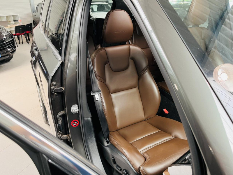 Photo 22 de l'offre de VOLVO XC90  D4 190 ch Geartronic 7pl Inscription  à 35990€ chez Occasions Champenoises