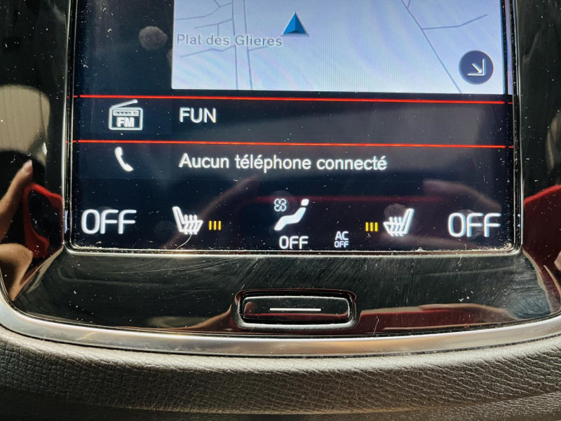 Photo 10 de l'offre de VOLVO XC90  D4 190 ch Geartronic 7pl Inscription  à 35990€ chez Occasions Champenoises