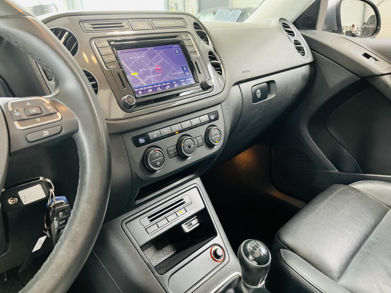 Photo 5 de l'offre de VOLKSWAGEN TIGUAN 1.4 TSI 150 BlueMotion Technology Sportline à 15990€ chez Occasions Champenoises