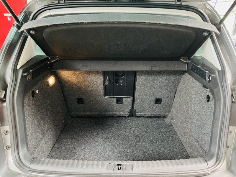 Photo 12 de l'offre de VOLKSWAGEN TIGUAN 1.4 TSI 150 BlueMotion Technology Sportline à 15990€ chez Occasions Champenoises