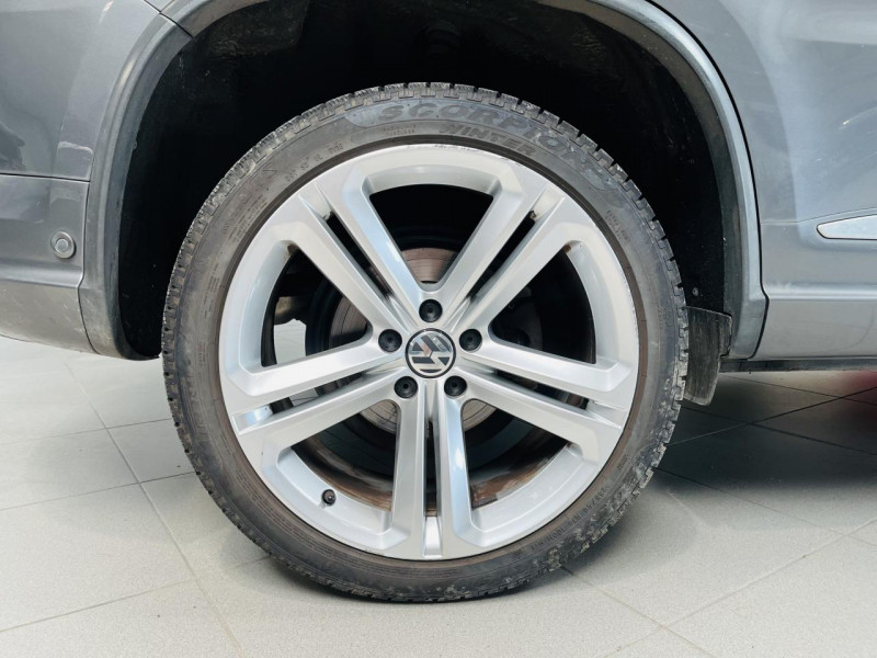 Photo 21 de l'offre de VOLKSWAGEN TIGUAN 1.4 TSI 150 BlueMotion Technology Sportline à 15990€ chez Occasions Champenoises