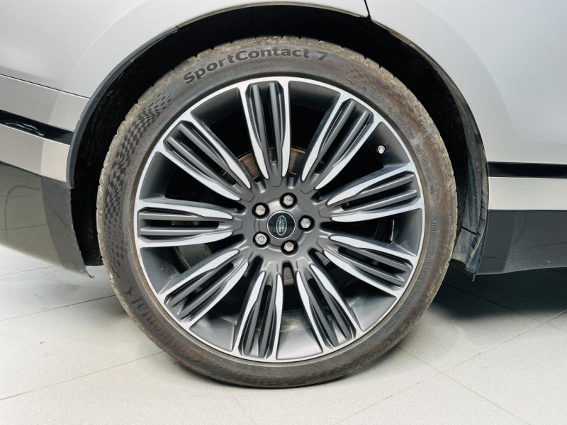 Photo 27 de l'offre de LAND-ROVER RANGE ROVER VELAR 3.0 V6 D300 Première Édition à 34990€ chez Occasions Champenoises