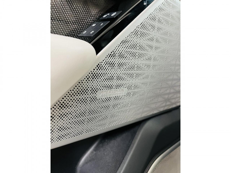 Photo 9 de l'offre de LAND-ROVER RANGE ROVER VELAR 3.0 V6 D300 Première Édition à 34990€ chez Occasions Champenoises