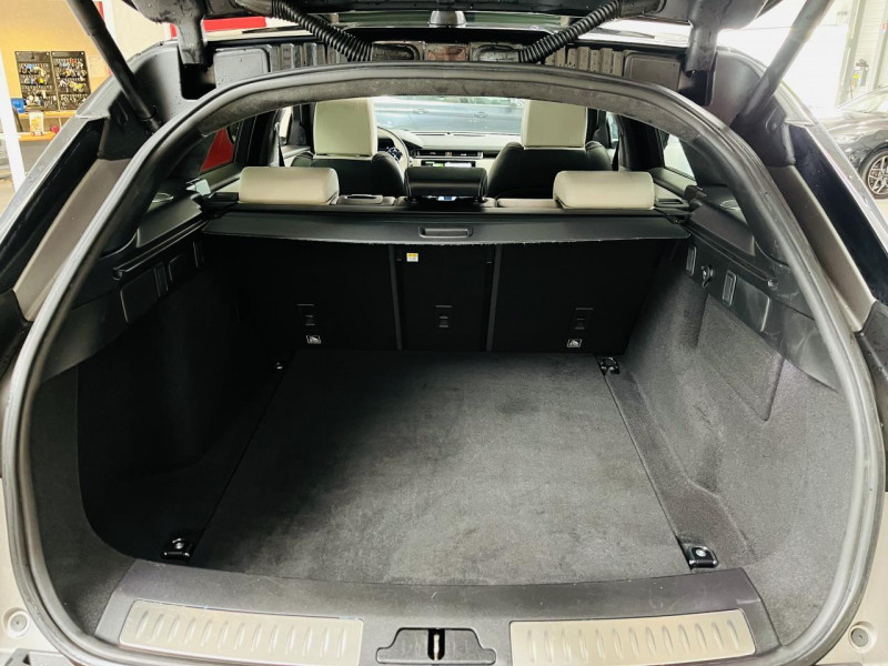 Photo 16 de l'offre de LAND-ROVER RANGE ROVER VELAR 3.0 V6 D300 Première Édition à 34990€ chez Occasions Champenoises