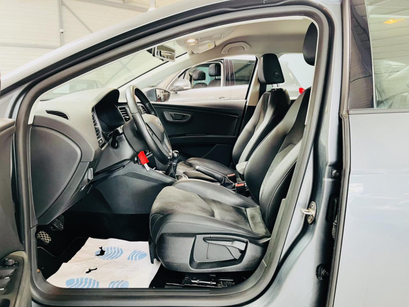 Photo 8 de l'offre de SEAT LEON 1.6 TDI 110 Start/Stop Ecomotive Style à 12490€ chez Occasions Champenoises