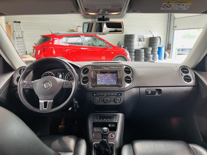 Photo 3 de l'offre de VOLKSWAGEN TIGUAN 1.4 TSI 150 BlueMotion Technology Sportline à 15990€ chez Occasions Champenoises