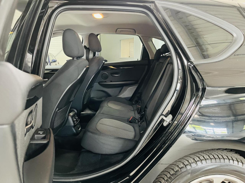 Photo 9 de l'offre de BMW SERIE 2 ACTIVE TOURER   218d 150 ch F45 Business A à 16990€ chez Occasions Champenoises