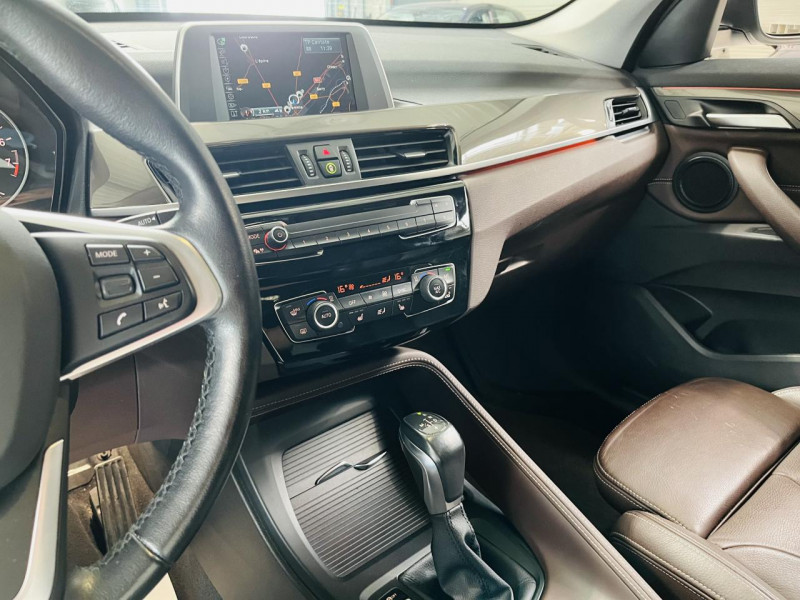 Photo 5 de l'offre de BMW X1  xDrive 20i 192 ch BVA8 F48 xLine à 22990€ chez Occasions Champenoises