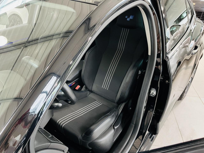 Photo 8 de l'offre de RENAULT MEGANE  TCe 205 Energy EDC GT à 16990€ chez Occasions Champenoises