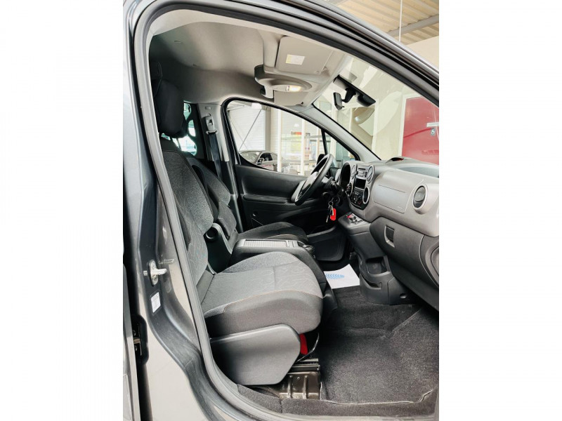Photo 12 de l'offre de PEUGEOT PARTNER 1.6 BlueHDi 100ch S&S ETG6 Active à 14990€ chez Occasions Champenoises