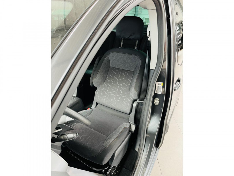 Photo 7 de l'offre de PEUGEOT PARTNER 1.6 BlueHDi 100ch S&S ETG6 Active à 14990€ chez Occasions Champenoises