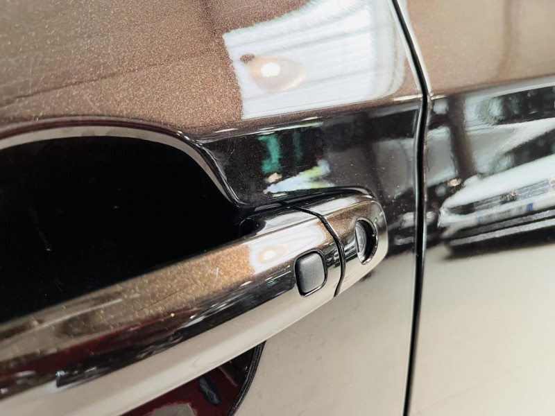Photo 18 de l'offre de SUZUKI SX4 S-CROSS 1.6 VVT 120 ch Privilège CVT à 11990€ chez Occasions Champenoises