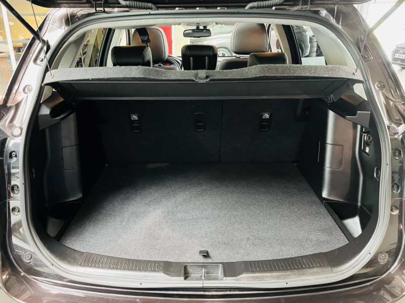 Photo 13 Suzuki SX4 S-CROSS 1.6 VVT 120 ch Privilège CVT ESSENCE Brun Métallisé en vente chez Occasions Champenoises Photo 13 de l'offre de SUZUKI SX4 S-CROSS 1.6 VVT 120 ch Privilège CVT à 11990€ chez Occasions Champenoises