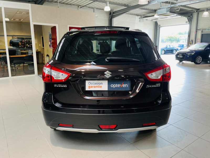 Photo 19 Suzuki SX4 S-CROSS 1.6 VVT 120 ch Privilège CVT ESSENCE Brun Métallisé en vente chez Occasions Champenoises Photo 19 de l'offre de SUZUKI SX4 S-CROSS 1.6 VVT 120 ch Privilège CVT à 11990€ chez Occasions Champenoises