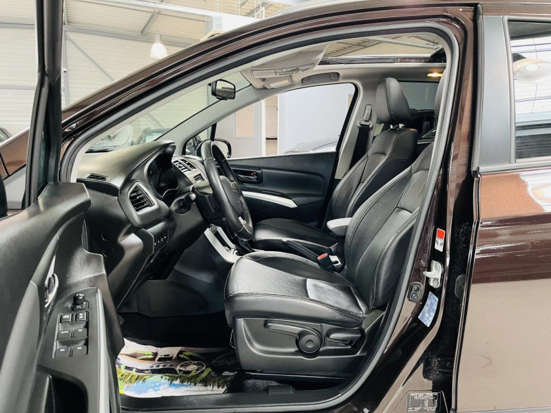 Photo 11 Suzuki SX4 S-CROSS 1.6 VVT 120 ch Privilège CVT ESSENCE Brun Métallisé en vente chez Occasions Champenoises Photo 11 de l'offre de SUZUKI SX4 S-CROSS 1.6 VVT 120 ch Privilège CVT à 11990€ chez Occasions Champenoises