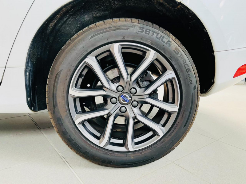 Photo 22 de l'offre de VOLVO XC60  D3 150 ch Summum Geartronic 8 à 19990€ chez Occasions Champenoises