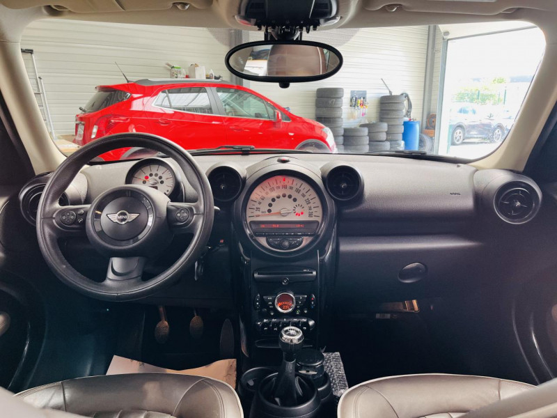 Photo 4 de l'offre de MINI COUNTRYMAN  D 112 ch ALL4 Cooper Pack Red Hot Chili à 12990€ chez Occasions Champenoises