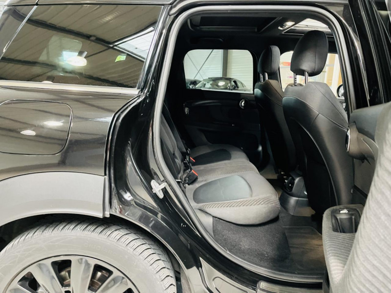 Photo 12 de l'offre de MINI COUNTRYMAN  Cooper SE  136ch + 88ch  ALL4 BVA6 à 16990€ chez Occasions Champenoises