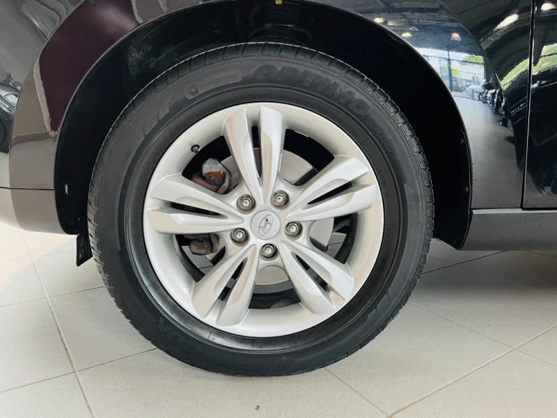 Photo 18 de l'offre de HYUNDAI ix35  1.6 GDi 135 2WD Blue Drive Pack Confort à 10990€ chez Occasions Champenoises