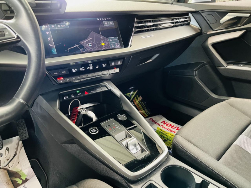 Photo 5 Audi A3 SPORTBACK  40 TFSIe 204 S tronic 6 Design Hybride Floret Silver Metallic en vente chez Occasions Champenoises Photo 5 de l'offre de AUDI A3 SPORTBACK  40 TFSIe 204 S tronic 6 Design à 22990€ chez Occasions Champenoises