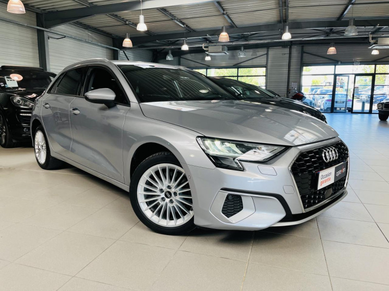 Photo 1 Audi A3 SPORTBACK  40 TFSIe 204 S tronic 6 Design Hybride Floret Silver Metallic en vente chez Occasions Champenoises Photo 1 de l'offre de AUDI A3 SPORTBACK  40 TFSIe 204 S tronic 6 Design à 22990€ chez Occasions Champenoises