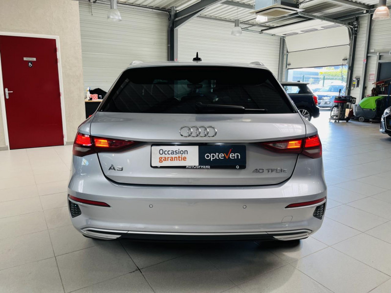 Photo 19 Audi A3 SPORTBACK  40 TFSIe 204 S tronic 6 Design Hybride Floret Silver Metallic en vente chez Occasions Champenoises Photo 19 de l'offre de AUDI A3 SPORTBACK  40 TFSIe 204 S tronic 6 Design à 22990€ chez Occasions Champenoises